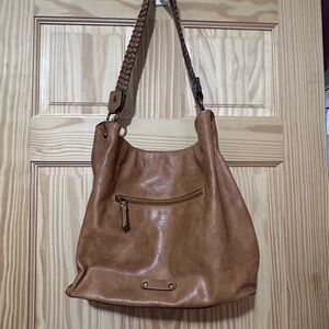 Spacious cute brown shoulder bag!